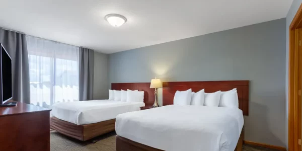 Wingate by Wyndham - Hotel in Wisconsin Dells With Waterpark Passes